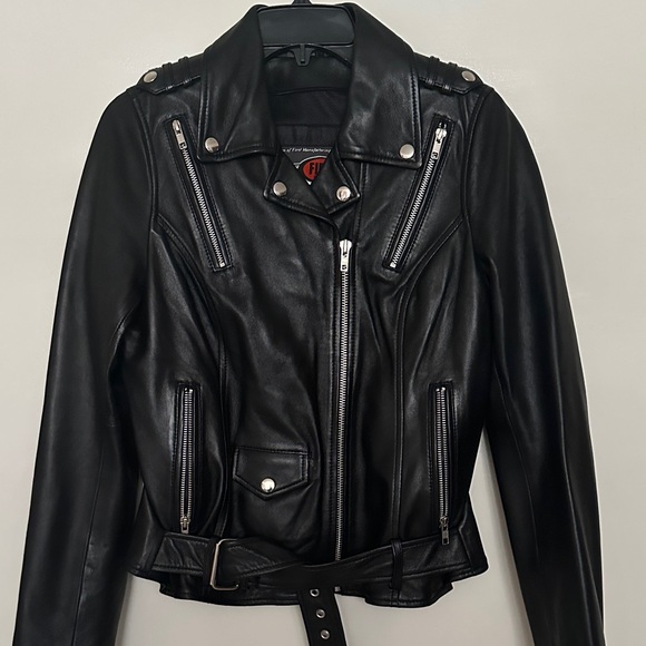 Elegant Black Leather Moto Jacket - Picture 1 of 6